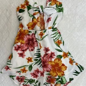 Flowered romper